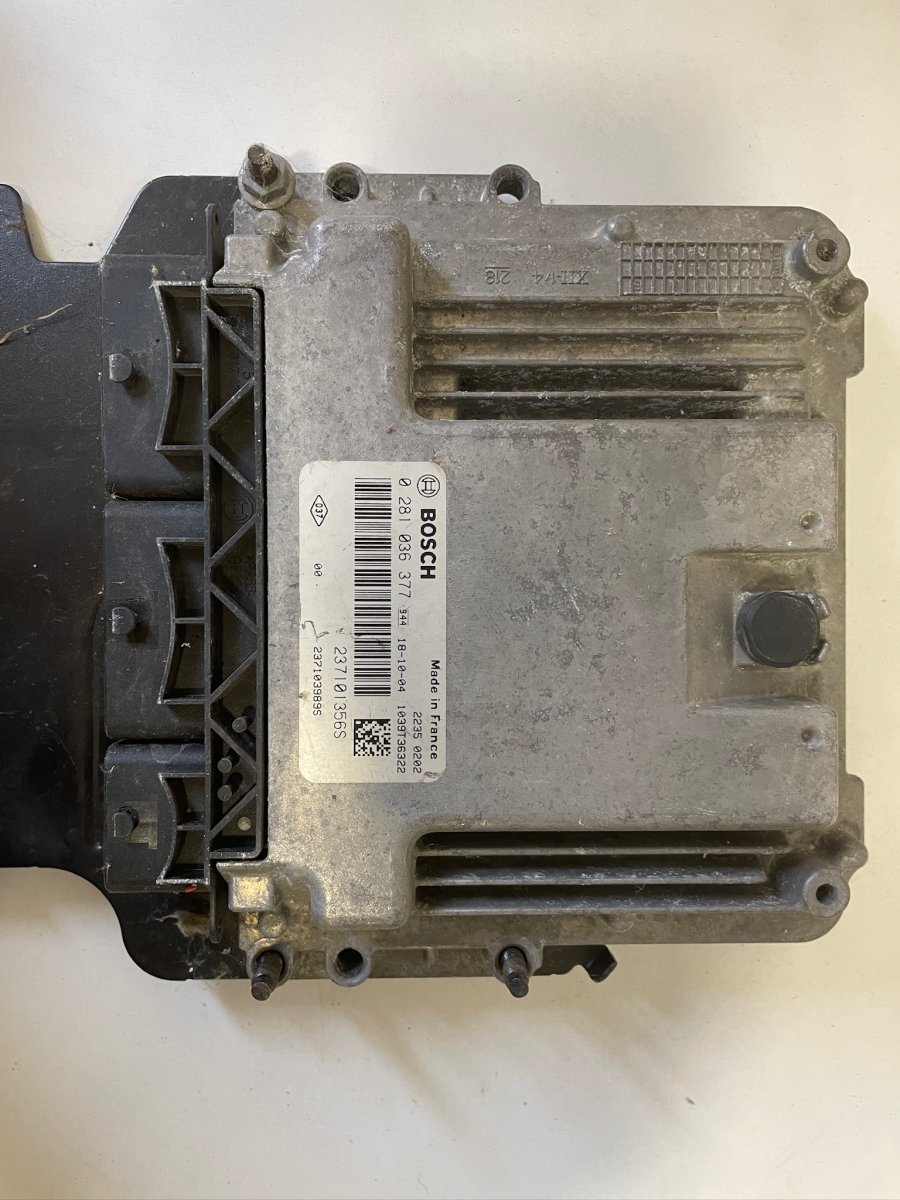 Renault Bosch motorvezérlő 237101356s